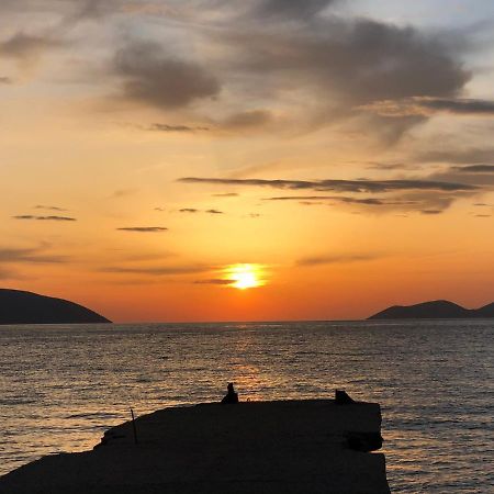 Lungomare Apartment Vlorë Εξωτερικό φωτογραφία