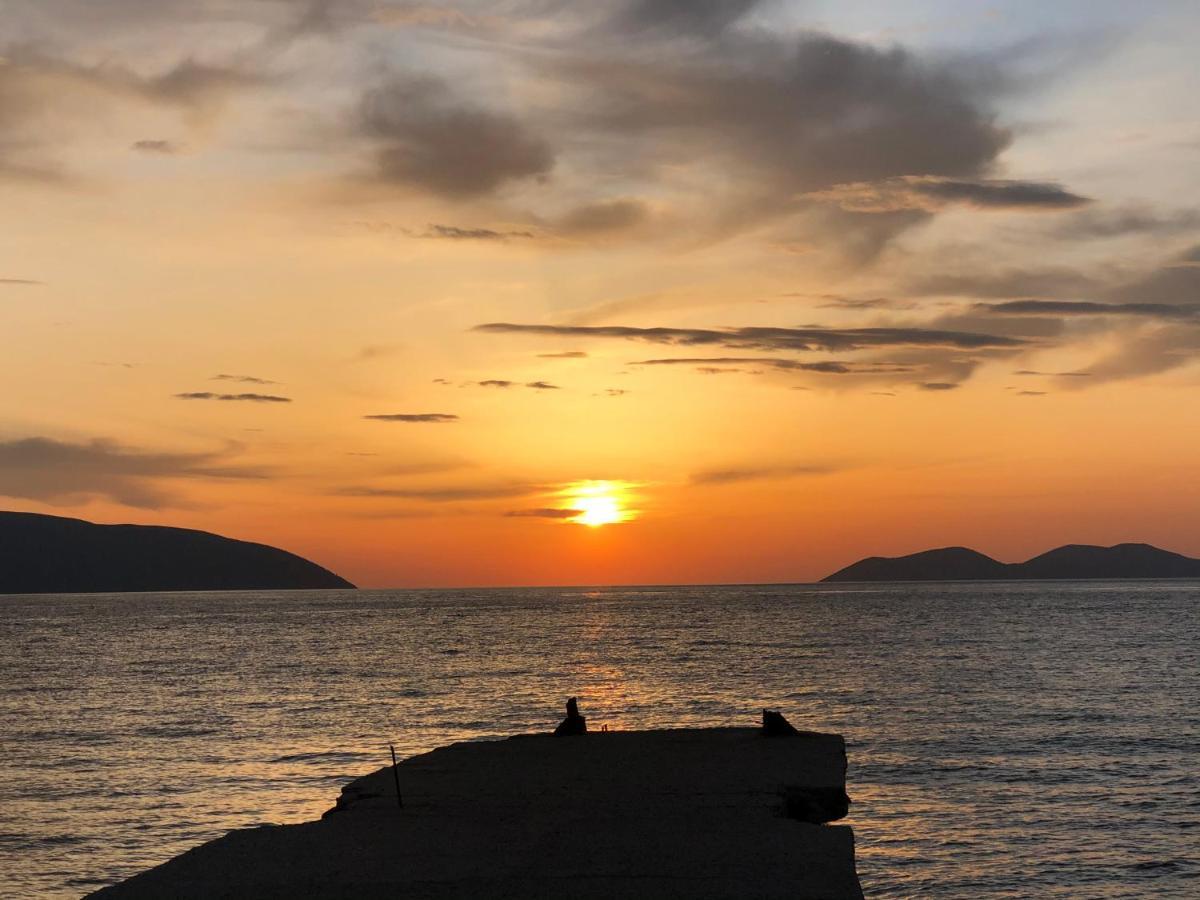 Lungomare Apartment Vlorë Εξωτερικό φωτογραφία